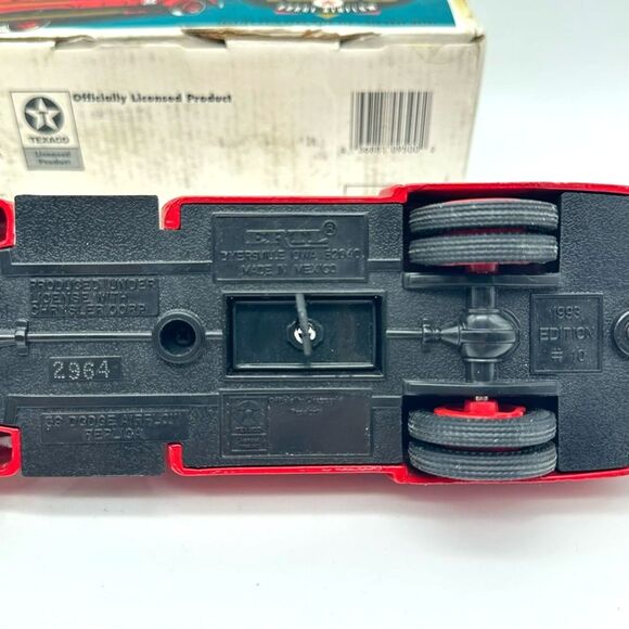 1939 Texaco Dodge Tanker Die Cast Metal Coin Bank Collector Series #10 NWB 1999 - Picture 4 of 10